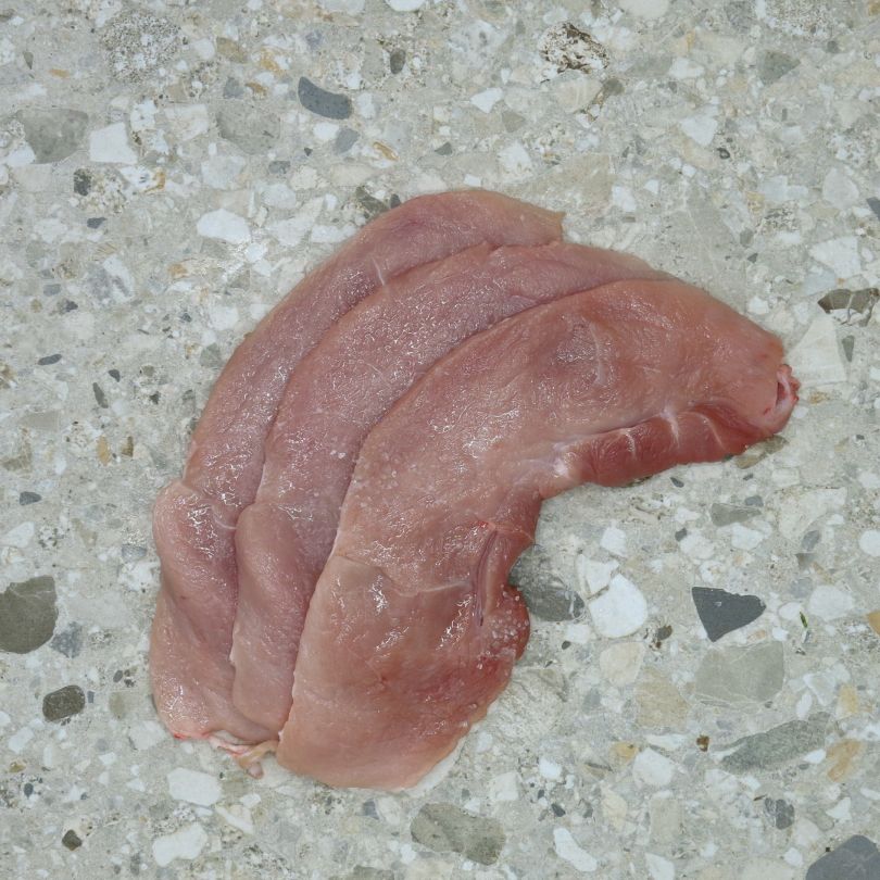 Mignonette. Dun gesneden lapje, snel klaar en veelzijdig inzetbaar in de pan. Fijngesneden - ideaal voor de wok.